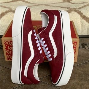 ••VANS OLD SKOOL PLATFORM Port Royale/True White W